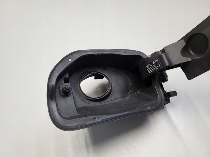 BMW F33 F83 PRISE GOULOTTE DE REMPLISSAGE CARBURANTS