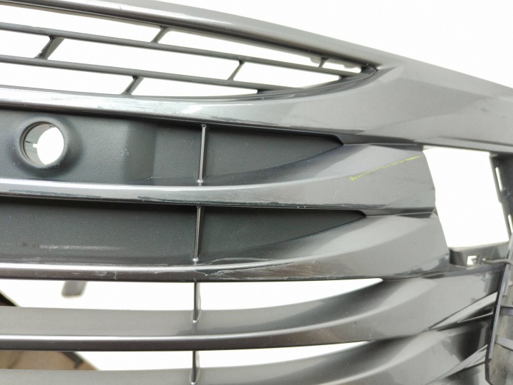 TOYOTA CAMRY VIII GRILLE INFÉRIEURE PARE-CHOCS AVANT AVANT 53102-33160