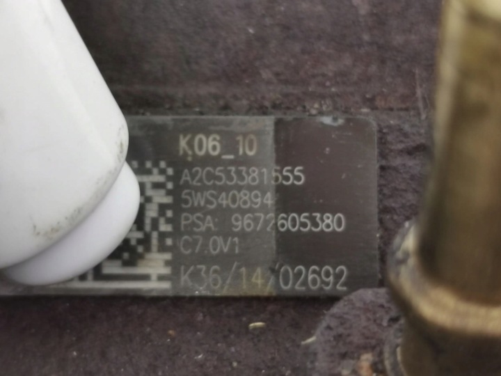 CITROEN C4 II 2011 POMPE INJECTION 9672605380