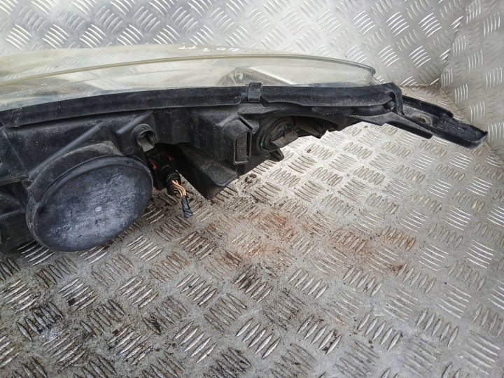 PEUGEOT 407 PHARE DROITE AVANT AVANT XÉNON EUROPE 9660236480
