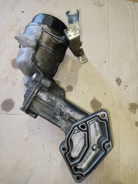 SUPPORT CHÂSSIS FILTRU HUILES MERCEDES 350 CDI V6 I A6421800010 A8421840440