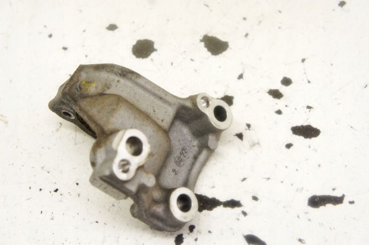 UN307 OPEL CORSA F 1.5D POIGNÉE SUPPORT DEMI-ARBRES 9680276880