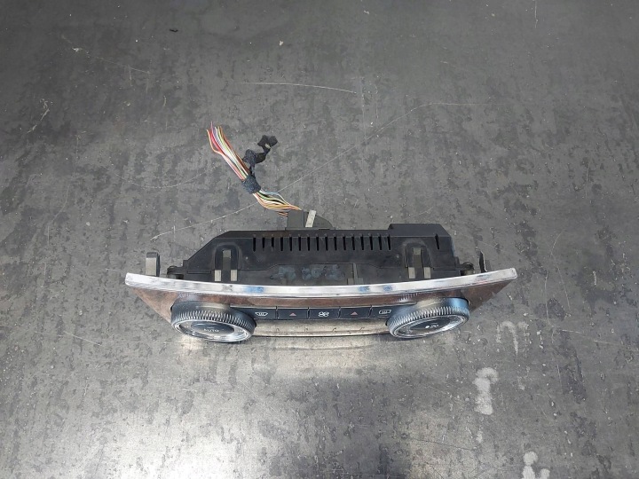 PANNEAU CLIMATISATION MERCEDES-BENZ C W203 A2038301985