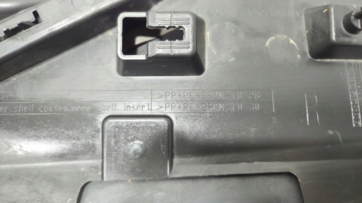 MOULURE SUR PORTES DROIT ARRIÈRE DROIT ARRIÈRE AUDI E-TRON 4KE S-LINE 19- 4KE853970