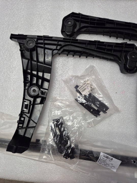 AUDI A5 8W 8W6 II 2 GLISSIÈRE FIXATION PARE-CHOCS GLISSIÈRES SUPPORTS ARRIÈRE ARRIÈRE OEM