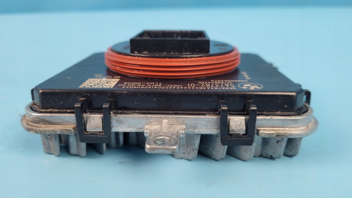 BMW 2' F74 223 XDRIVE 25R CONVERTISSEUR MODULE PHARES LED 5A73782