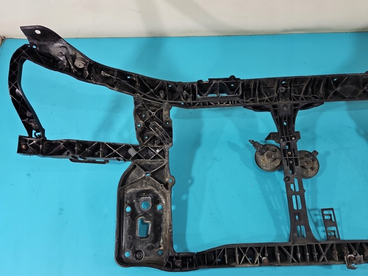 RENFORCEMENT AVANT PANNEAU AVANT KIA SPORTAGE II 04-10 64100-1F000
