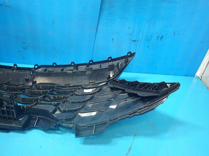 CALANDRE RADIATEUR GRILLE KIA SPORTAGE 86350R2000
