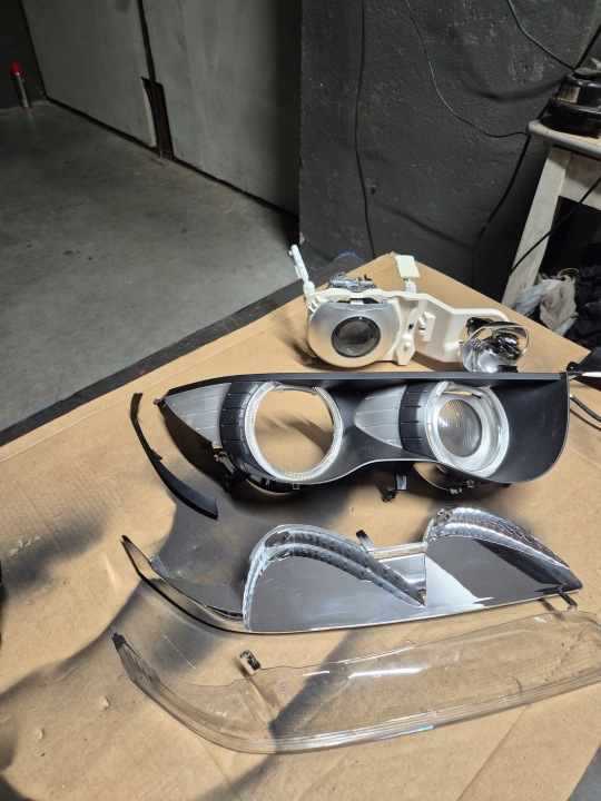 INTÉRIEUR PHARES DYNAMIC XÉNON BMW E65 AVANT LIFT DROITE