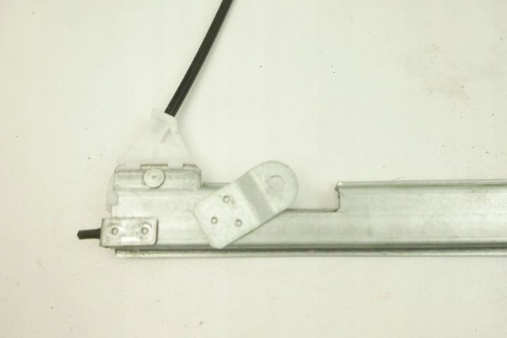 VAN NŒUD ÉLÉVATEUR VITRES FORD FIESTA 1218652