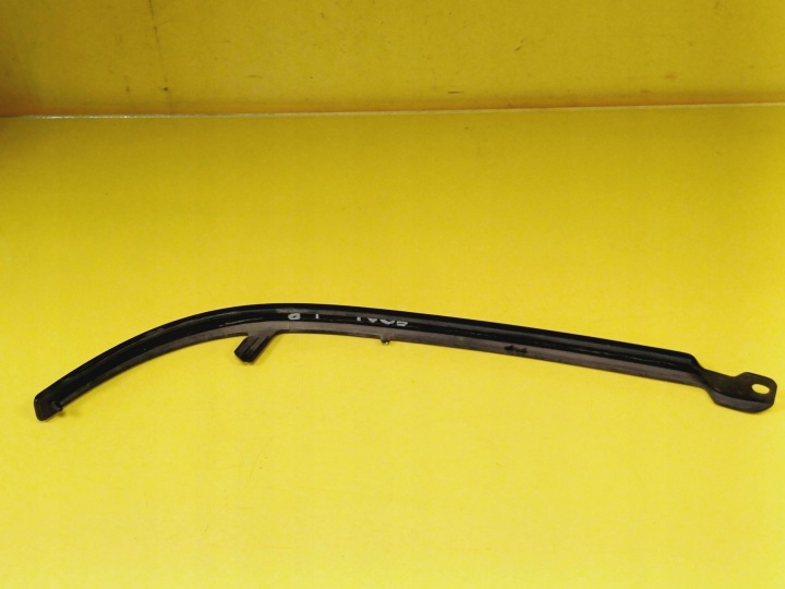 MOULURE SOUS LAMPE GAUCHE AVANT AUDI 80 B4 8A0853207A NR168