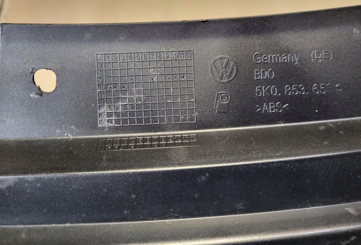 CALANDRE RADIATEUR GRILLE AVANT GRILLES INSIGNE EMBLÈME LOGO VW GOLF VI 5K OE