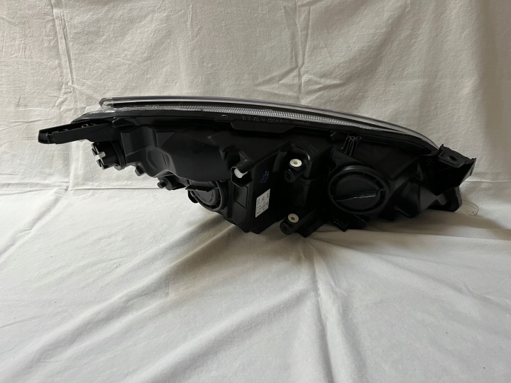 PROJECTEUR SUZUKI