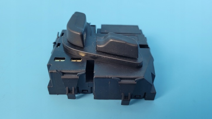 MERCEDES W206 C200 23R COMMUTATEUR RÉGLAGES SIÈGES GAUCHE AVANT A2048701658