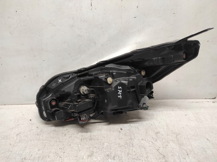 SUBARU XV II 2 CROSSTEC 18- PHARE DROITE AVANT COMPLET LED