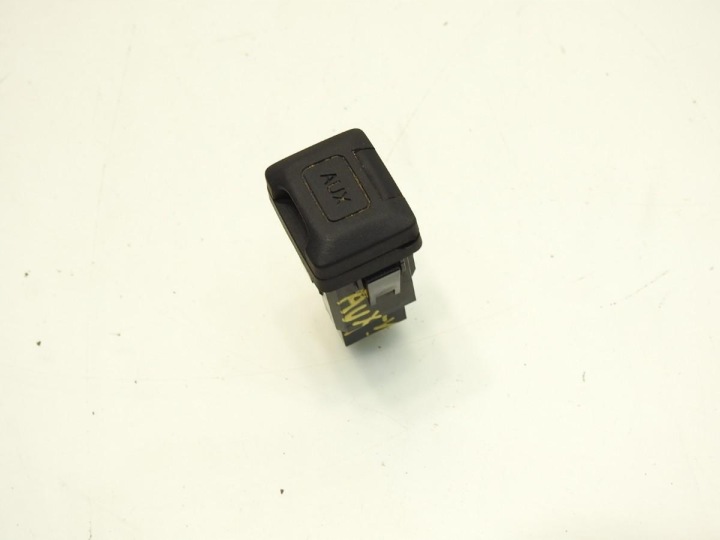 PRISE AUX HONDA CR-V III M34736