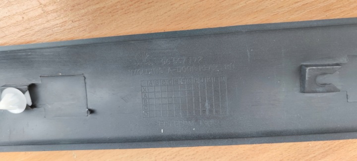 DAEWOO MATIZ DROITE MOULURE PORTES ARRIÈRE ARRIÈRE ORIGINAL