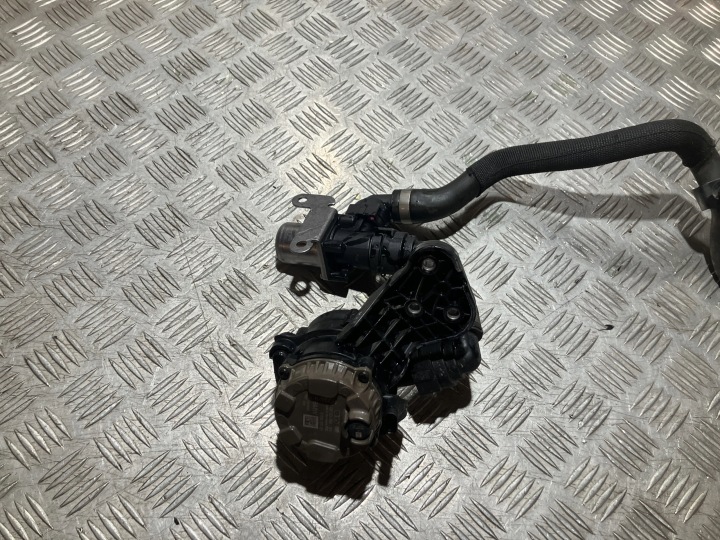 POMPE À EAU SOUPAPE FIL TUYAU MINI F56 COOPER SE LCI ELEKTRYK