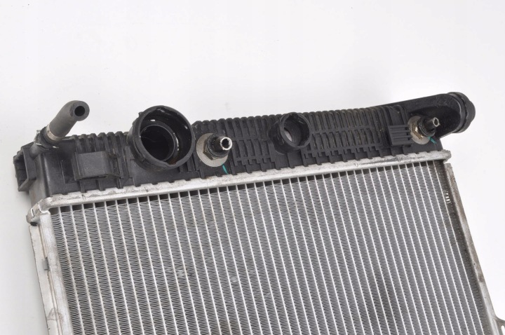 MERCEDES W212 3.0 CDI RADIATEUR EAU SUBSTITUT