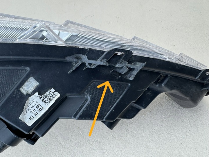 HYUNDAI I30 III 3 LIFT 20R- PHARE PHARES ANTIBROUILLARD GAUCHE AVANT LED FJD 92207-G46