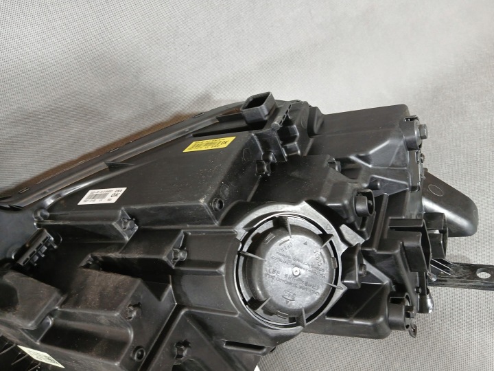 KIA SORENTO IV 20- PHARE AVANT AVANT GAUCHE COMPLET LED ORIGINAL