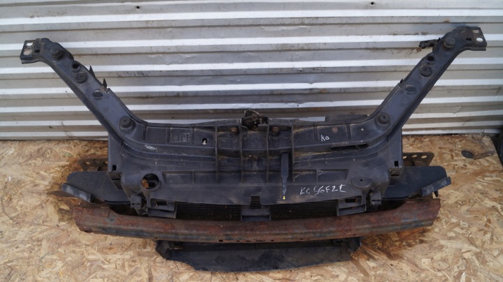 FORD FIESTA MK6 LIFT PANNEAU AVANT 1.2B (D954)