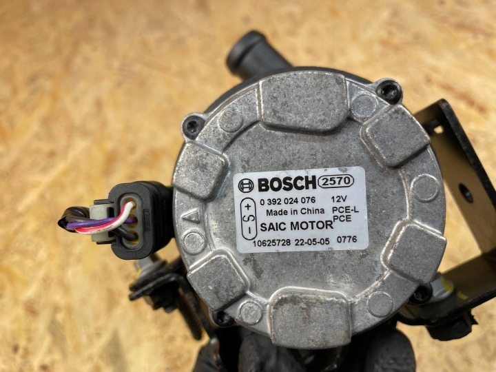 SUPPLÉMENTAIRE POMPE À EAU MG ZS EV ELEKTRYK 10625728 LIFT 2021-