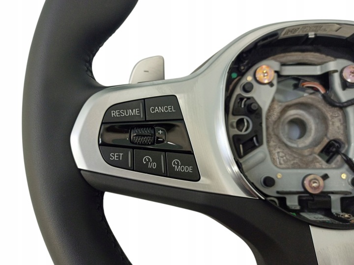 VOLANT BMW 7 G11 G12 32308008179