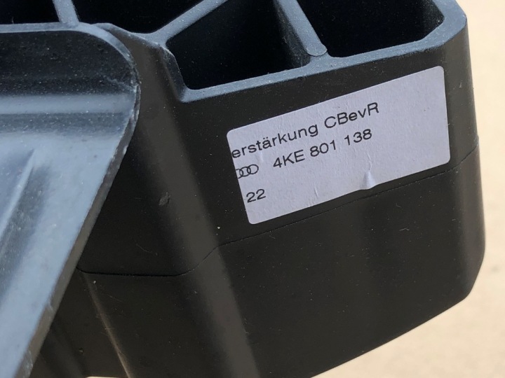 CONTRÔLEUR MODULE REFROIDISSEMENT POMPES À EAU 4KE.121.260.K AUDI E-TRON 55 2020-