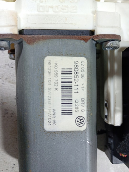 VW PASSAT B6 05-10 MOTEUR PETIT MOTEUR VITRE AVANT AVANT OE 980852-111