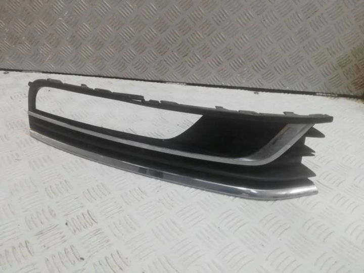 XX GRILLE PARE-CHOCS AVANT DROITE PASSAT B7 3AA853666A