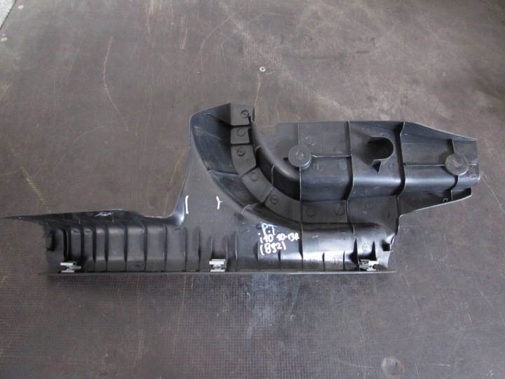 BOUCHON SEUIL DROIT ARRIÈRE 858850X000 HYUNDAI I10 I 10-13 R.
