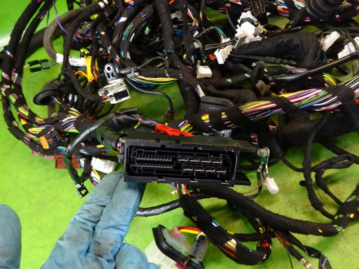FAISCEAU DE CÂBLES INSTALLATION ÉLECTRIQUE INFINITI QX30 Q30 2.0 T 18R