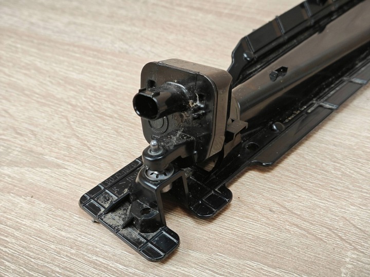 AMPOULE RÉTROÉCLAIRAGE SEUIL DROIT REVÊTEMENT BMW X6 G06 G05 M-PAK 7946664 12KM