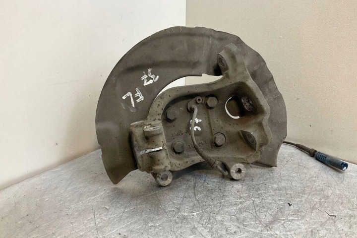 ROTULE DE DIRECTION AVANT GAUCHE BMW 5 (E60) 6760953 4.8L GASOLINE 2008