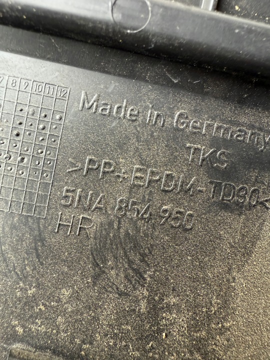 VW TIGUAN II 5NA ARRIÈRE DROITE MOULURE PORTES 5NA854950 EN BON ÉTAT