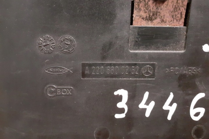 CENDRIER MERCEDES-BENZ AVEC (W220) A2206800252 5.0L GASOLINE 225KW 2001