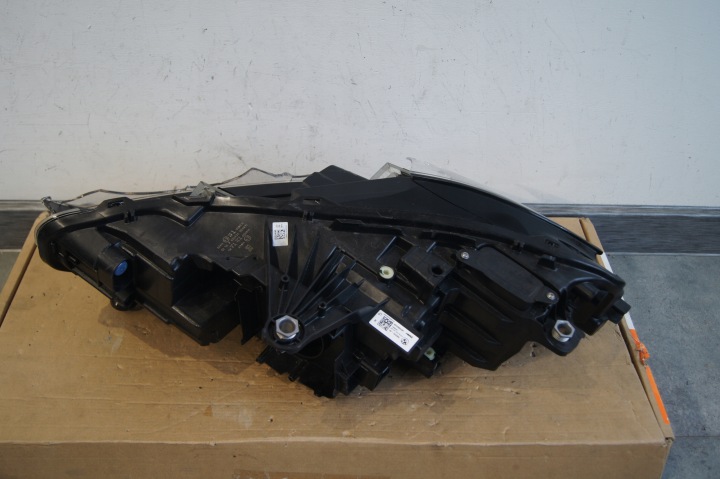 COMPLET LED BMW 1 F70 BMW 2 F74 GRAN COUPÉ 7886592 DROITE EUROPE