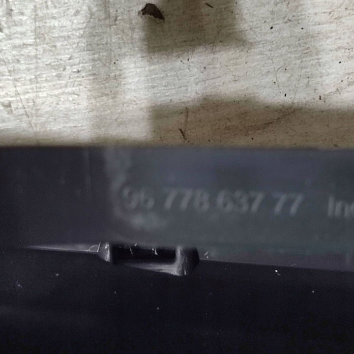 PEUGEOT 2008 I 2018 TUNNEL CENTRAL