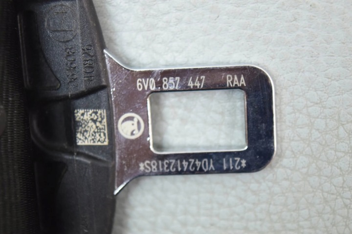 CEINTURE DE SÉCURITÉ ARRIÈRE DROIT SKODA FABIA III ESTATE (NJ5) 6V0857447 1.0L