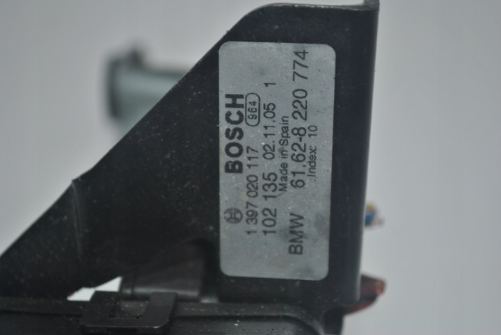 MOTEUR ESSUIE-GLACES ARRIÈRE BMW E46 8220774
