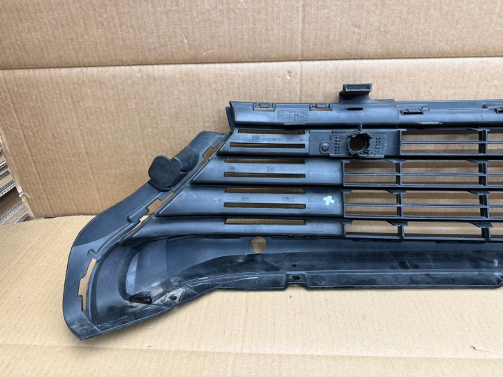 TOYOTA PROACE CITY COMBO E GRILLE PARE-CHOCS AVANT AVANT 9818196480