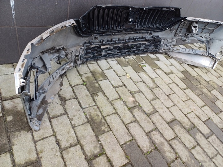 SKODA OCTAVIA 4 IV 19- PARE-CHOCS AVANT 5E3807221