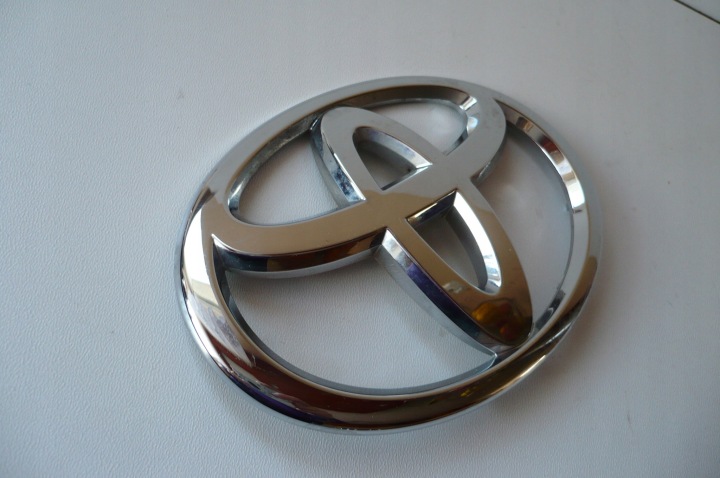 TOYOTA RAV4 IV 2012- EMBLÈME INSIGNE ARRIÈRE COUVERCLES DE COFFRE