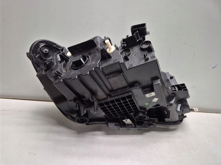 BMW X1 F48 15-19 ENDOMMAGÉE PHARE GAUCHE AVANT PROJECTEUR COMPLET LED 7495003-06