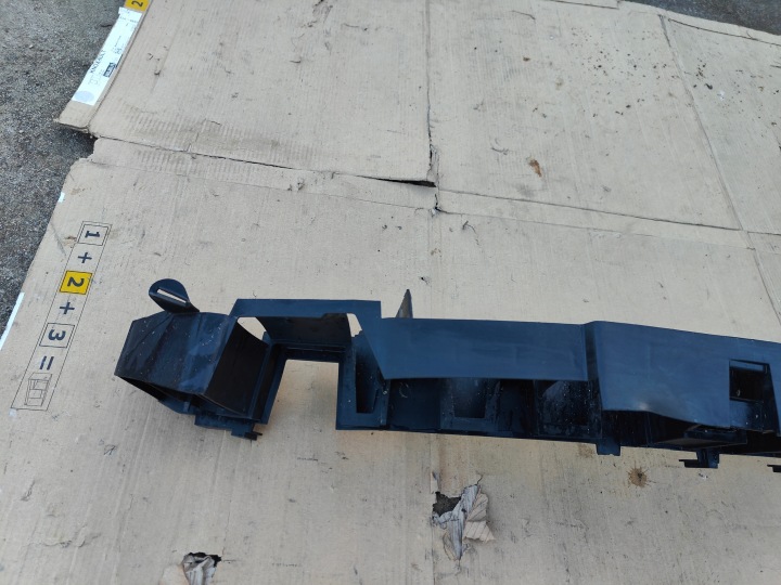 POUTRE AMORTISSEUR PARE-CHOCS MERCEDES CITAN A415 W415