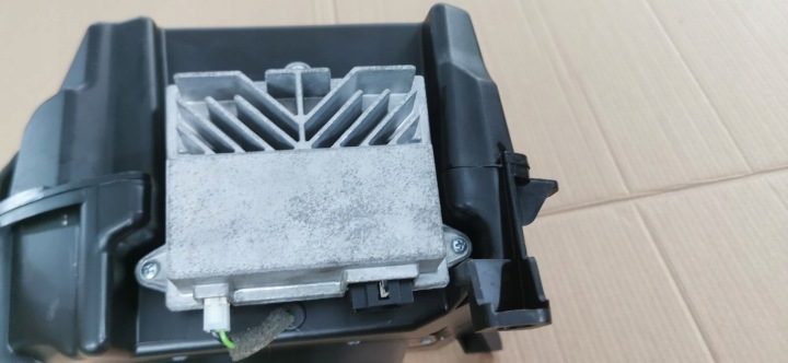 PORSCHE CAYENNE II 7P5 SUBWOOFER HAUT-PARLEUR BURMESTER 7P5035481E