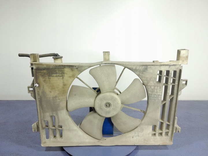 TOYOTA AVENSIS II T25 LIFT 1.6 VVTI 110 KM VENTILATEUR RADIATEUR 122750-8301