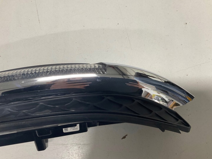MERCEDES-BENZ OE A2468850622 GRILLE VENTILATION PARE-CHOCS