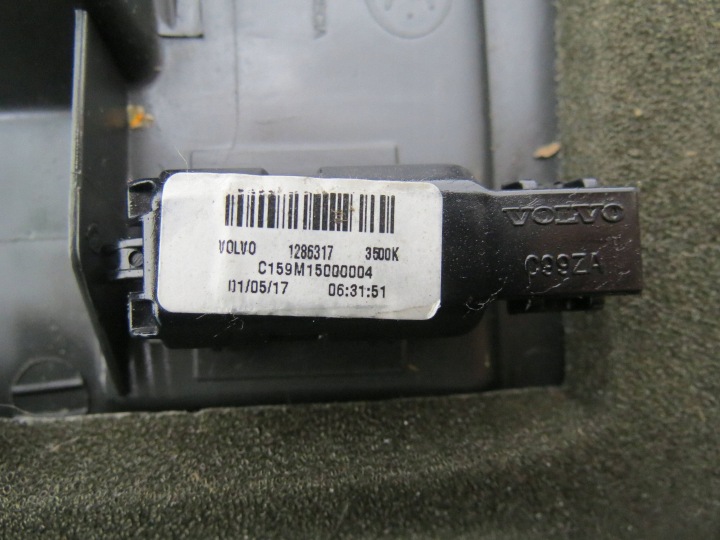 PROTECTION CONSOLES TABLEAU DE BORD VOLVO V60 8630198 A111784 1286317